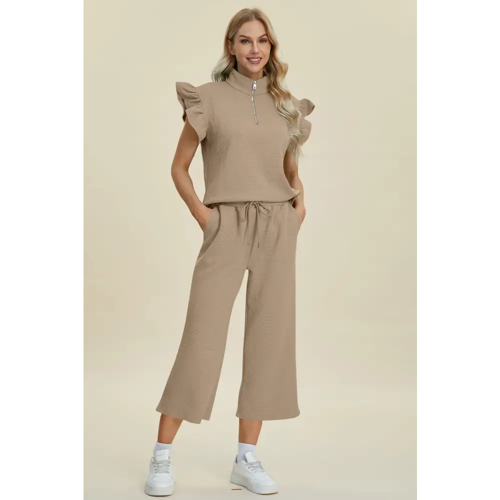Texture Ruffle Short Sleeve Top and Wide Leg Pants Set.