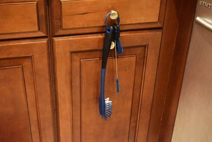 Water Bottle Brush: 3 Tools in 1