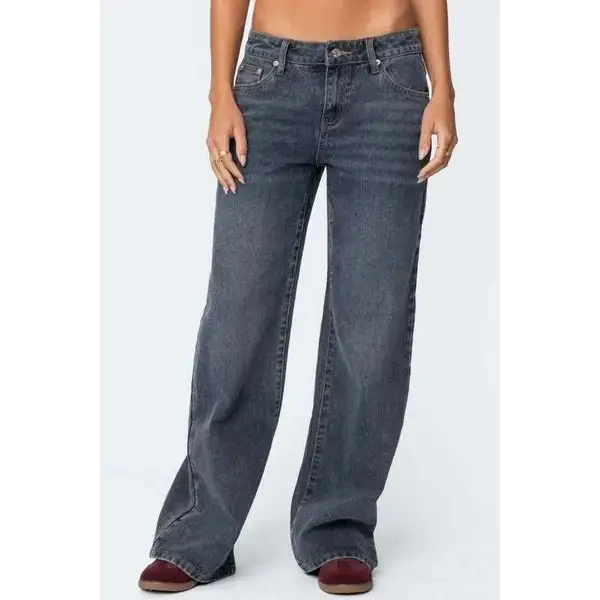Wide Leg Jeans with Pockets.