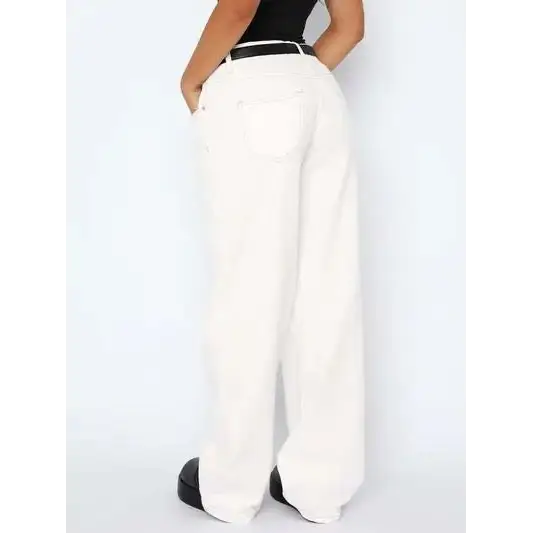 Wide Leg Jeans with Pockets.