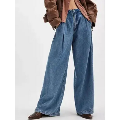 Wide Leg Jeans with Pockets.