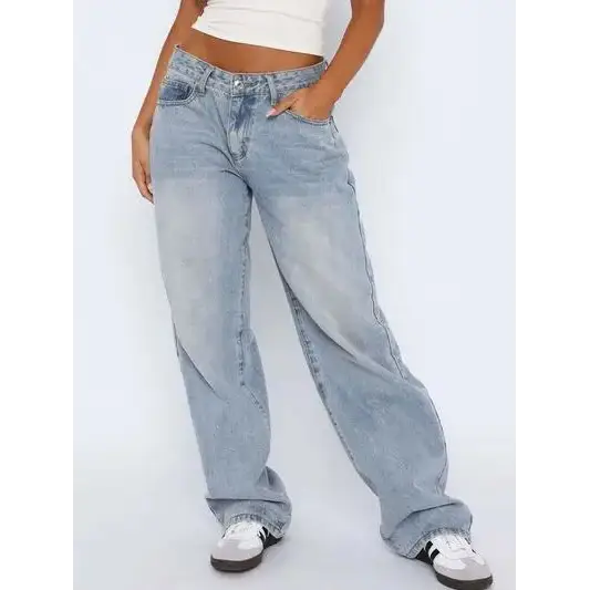 Wide Leg Jeans with Pockets.